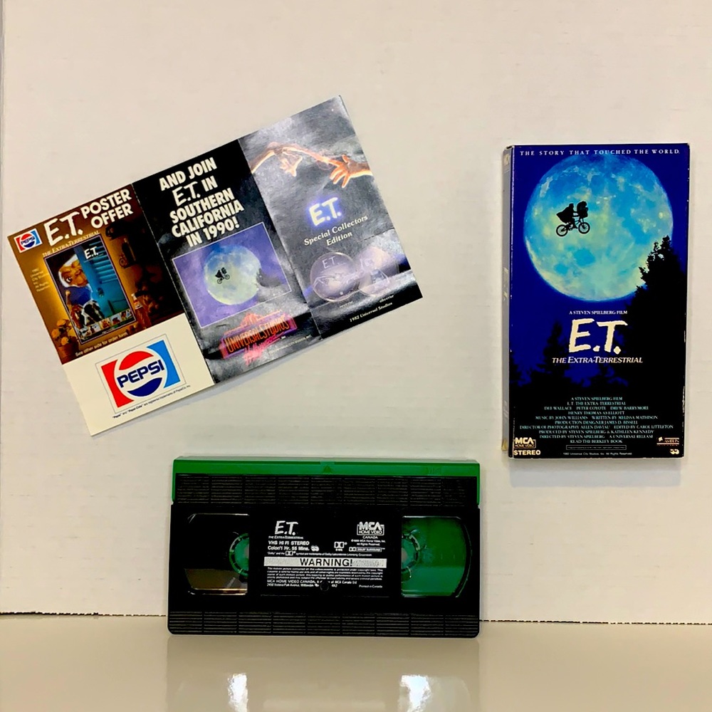 Rare E.T. The Extra-Terrestrial VHS tape, green and black. W/Poster offer form